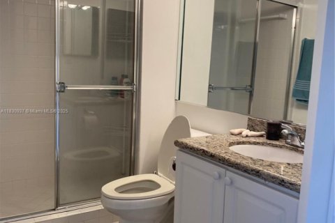 Condominio en alquiler en Miami Beach, Florida, 2 dormitorios, 123.56 m2 № 1809787 - foto 25