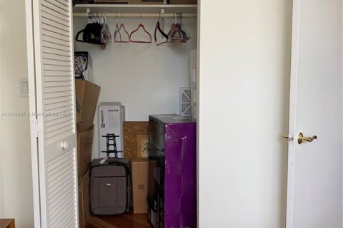 Condominio en alquiler en Miami Beach, Florida, 2 dormitorios, 123.56 m2 № 1809787 - foto 23