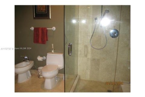 Condominio en venta en Hallandale Beach, Florida, 3 dormitorios, 193.05 m2 № 1460412 - foto 10