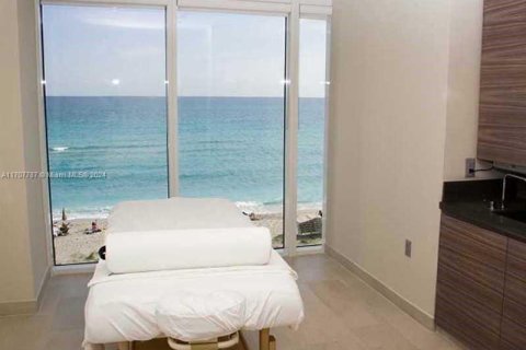 Condominio en venta en Hallandale Beach, Florida, 3 dormitorios, 193.05 m2 № 1460412 - foto 4