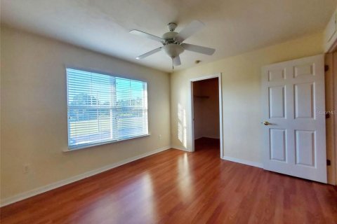 Condo in Gainesville, Florida, 3 bedrooms  № 2104942 - photo 21