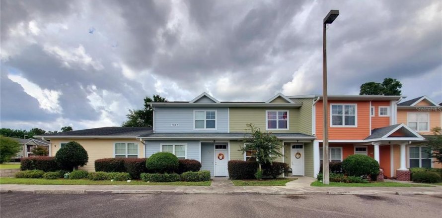 Condo in Gainesville, Florida, 3 bedrooms  № 2104942