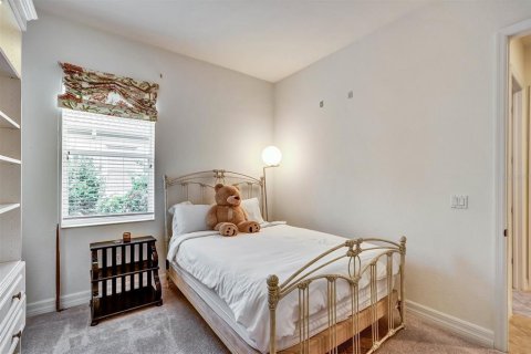 Купить виллу или дом в Брейдентон, Флорида 8 комнат, 248.23м2, № 2203108 - фото 17
