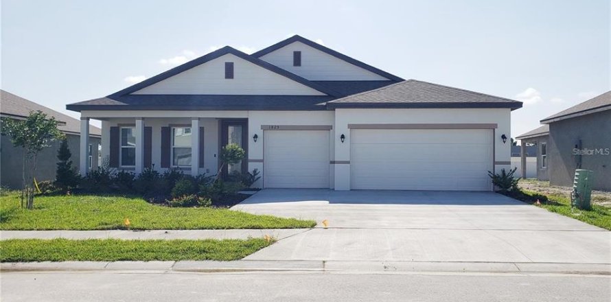 House in Bradenton, Florida 4 bedrooms, 229.56 sq.m. № 1849787