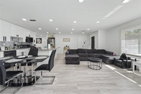 Купить виллу или дом в Майами, Флорида 5 спален, 148.09м2, № 2154546 - фото 19