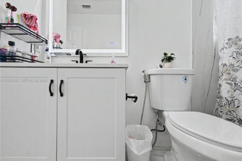 Купить виллу или дом в Майами, Флорида 5 спален, 148.09м2, № 2154546 - фото 22