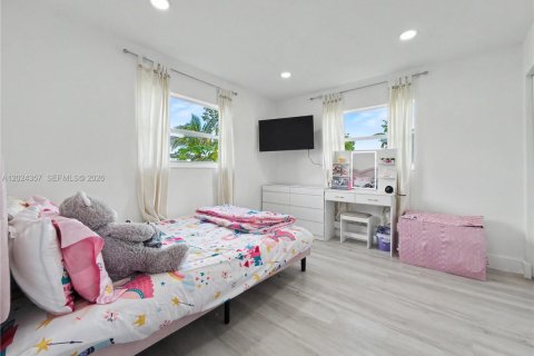 Купить виллу или дом в Майами, Флорида 5 спален, 148.09м2, № 2154546 - фото 24