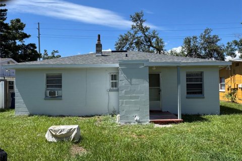 House in Tampa, Florida 2 bedrooms, 85.28 sq.m. № 2104601 - photo 3