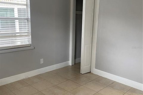 House in Tampa, Florida 2 bedrooms, 85.28 sq.m. № 2104601 - photo 7