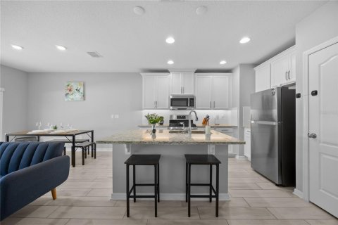 Townhouse in Sanford, Florida 3 bedrooms, 138.42 sq.m. № 2156458 - photo 8
