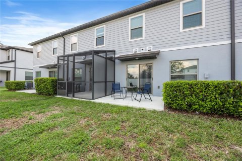 Townhouse in Sanford, Florida 3 bedrooms, 138.42 sq.m. № 2156458 - photo 23