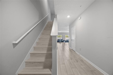 Townhouse in Sanford, Florida 3 bedrooms, 138.42 sq.m. № 2156458 - photo 3