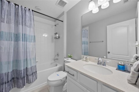 Townhouse in Sanford, Florida 3 bedrooms, 138.42 sq.m. № 2156458 - photo 20