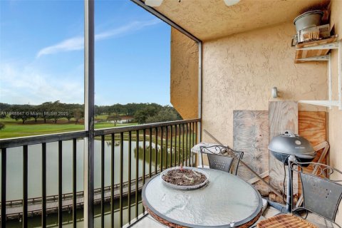 Condo in Davie, Florida, 2 bedrooms  № 1882286 - photo 22