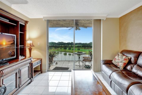 Condo in Davie, Florida, 2 bedrooms  № 1882286 - photo 13