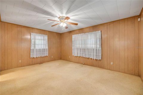 House in DeBary, Florida 3 bedrooms, 183.76 sq.m. № 1856216 - photo 12
