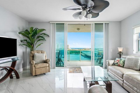 Copropriété à louer à Riviera Beach, Floride: 3 chambres, 167.22 m2 № 2429738 - photo 3
