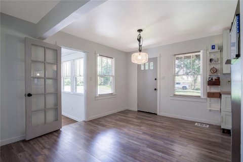 House in Orange City, Florida 2 bedrooms, 103.49 sq.m. № 2420192 - photo 11