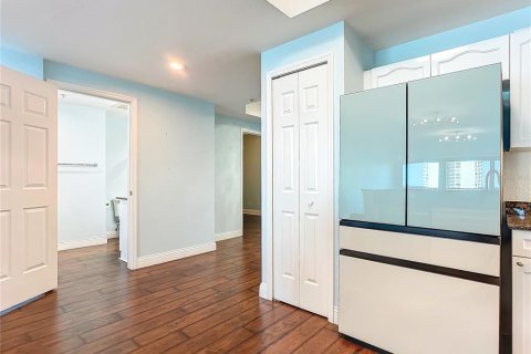 Condo in Daytona Beach, Florida, 2 bedrooms  № 1652186 - photo 9