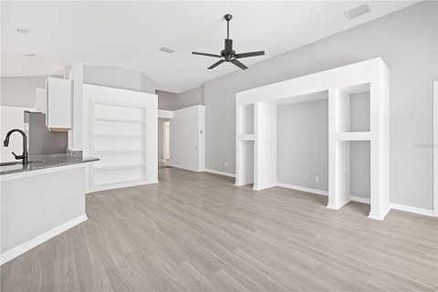 Casa en alquiler en Lutz, Florida, 3 dormitorios, 141.68 m2 № 1915364 - foto 12
