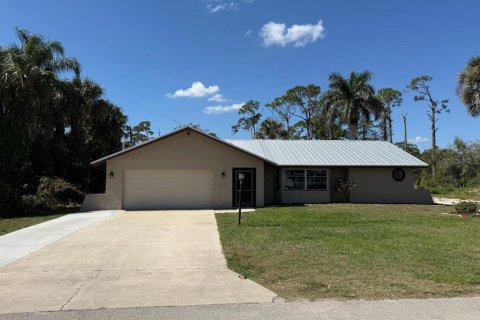 Casa en venta en North Fort Myers, Florida, 3 dormitorios, 130.06 m2 № 1648856 - foto 2