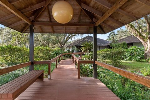 Immobilier commercial à vendre à Crystal River, Floride: 1056.21 m2 № 2389347 - photo 3