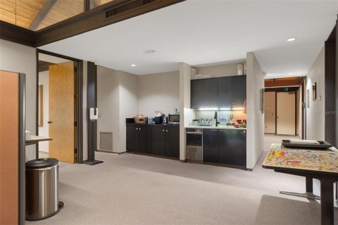 Immobilier commercial à vendre à Crystal River, Floride: 1056.21 m2 № 2389347 - photo 14
