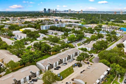 Condo in Tampa, Florida, 2 bedrooms  № 1866171 - photo 27