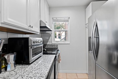 Condo in Tampa, Florida, 2 bedrooms  № 1866171 - photo 6