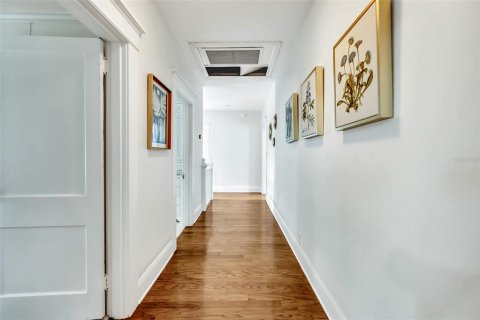 Купить виллу или дом в Тампа, Флорида 11 комнат, 246.38м2, № 1689930 - фото 19