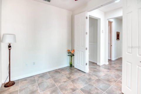 Villa ou maison à vendre à Poinciana, Floride: 2 chambres, 139.26 m2 № 2410360 - photo 27