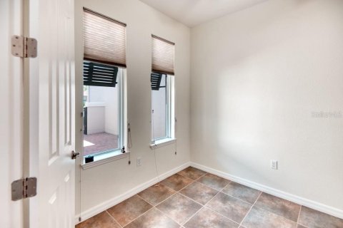 Villa ou maison à vendre à Poinciana, Floride: 2 chambres, 139.26 m2 № 2410360 - photo 26