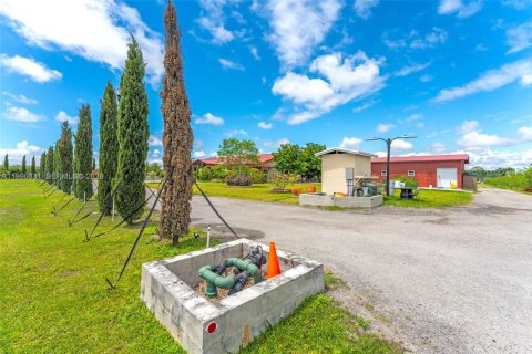 Купить коммерческую недвижимость в Майами, Флорида № 2058386 - фото 29