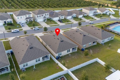 House in Clermont, Florida 4 bedrooms, 171.5 sq.m. № 2197019 - photo 4