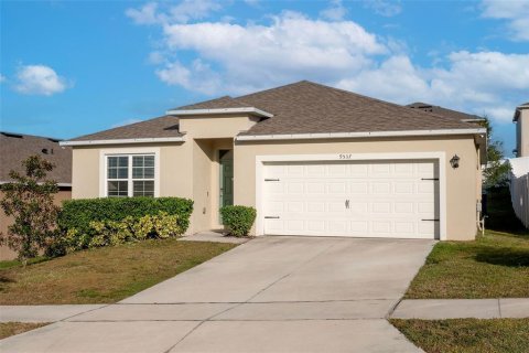 House in Clermont, Florida 4 bedrooms, 171.5 sq.m. № 2197019