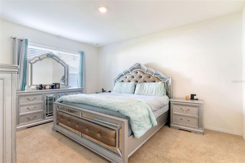 House in Clermont, Florida 4 bedrooms, 171.5 sq.m. № 2197019 - photo 20