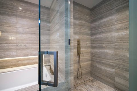 Condominio en venta en Sunny Isles Beach, Florida, 2 dormitorios, 145.21 m2 № 2032696 - foto 21