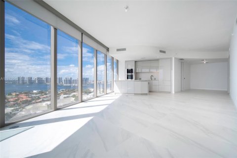 Condominio en venta en Sunny Isles Beach, Florida, 2 dormitorios, 145.21 m2 № 2032696 - foto 6