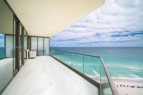 Condominio en venta en Sunny Isles Beach, Florida, 2 dormitorios, 145.21 m2 № 2032696 - foto 5