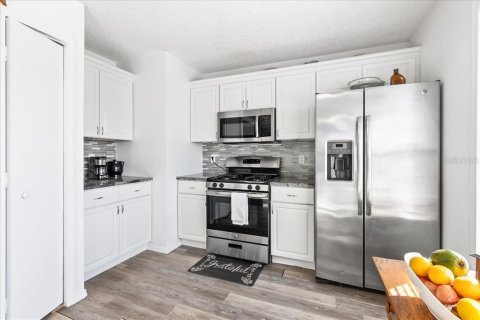 Propiedad comercial en venta en Satellite Beach, Florida, 6 dormitorios, 254.18 m2 № 1886069 - foto 29