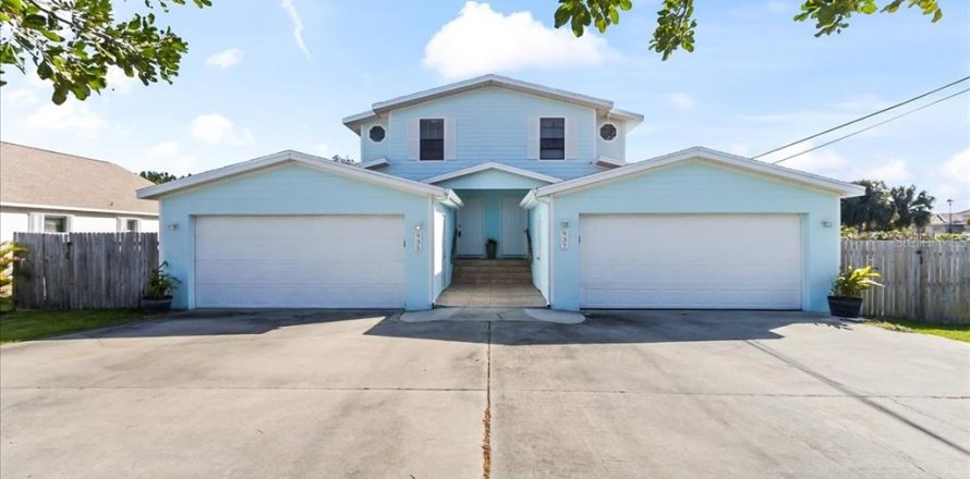 Propiedad comercial en Satellite Beach, Florida 6 dormitorios, 254.18 m2 № 1886069