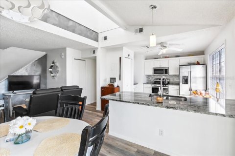 Propiedad comercial en venta en Satellite Beach, Florida, 6 dormitorios, 254.18 m2 № 1886069 - foto 27
