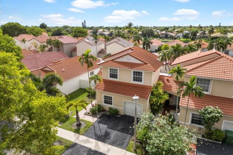 Townhouse in Pembroke Pines, Florida 3 bedrooms, 140.93 sq.m. № 1834371 - photo 28