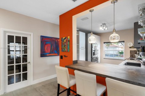 Townhouse in Pembroke Pines, Florida 3 bedrooms, 140.93 sq.m. № 1834371 - photo 3