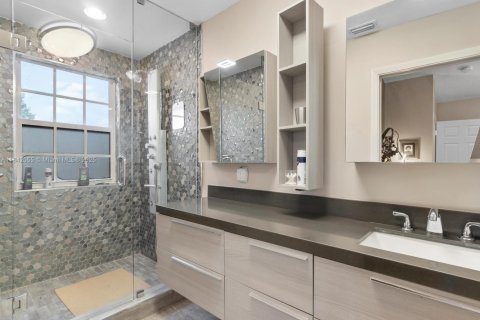 Townhouse in Pembroke Pines, Florida 3 bedrooms, 140.93 sq.m. № 1834371 - photo 24