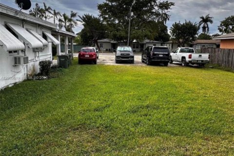 Apartment in Homestead, Florida 2 bedrooms, 117.06 sq.m. № 2069185 - photo 2