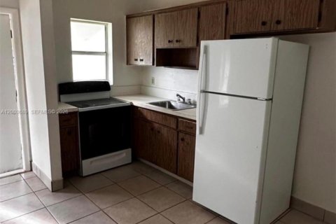 Apartment in Homestead, Florida 2 bedrooms, 117.06 sq.m. № 2069185 - photo 4