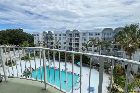 Снять в аренду кондоминиум в Майами, Флорида 2 спальни, 109.16м2, № 2047931 - фото 7