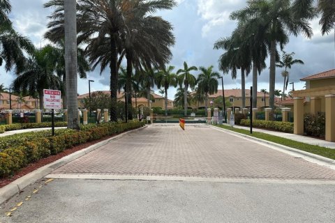 Снять в аренду кондоминиум в Майами, Флорида 2 спальни, 109.16м2, № 2047931 - фото 21