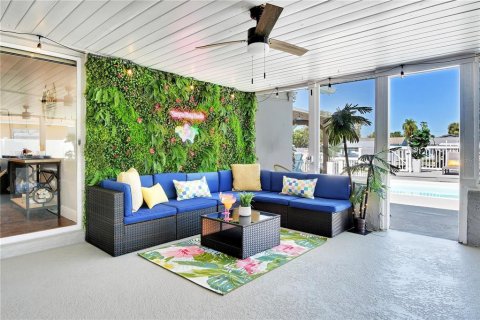 House in Tampa, Florida 5 bedrooms, 192.4 sq.m. № 2166551 - photo 20